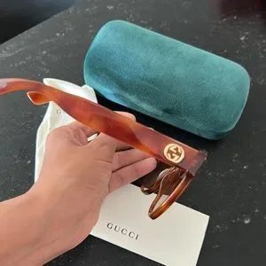 Gucci | Accessories | Gucci Gg092s Oversized Round  display picture 3